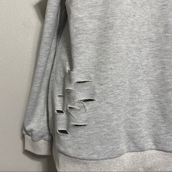 Cezelle Collection Womens Cold Shoulder Long Sleeve Distressed Sweatshirt - Picture 5 of 6